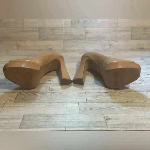 Sam Edelman nude peep toe heels - Picture 7 of 8